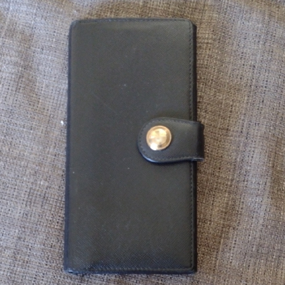 Gucci Black Wallet with Gold Button
